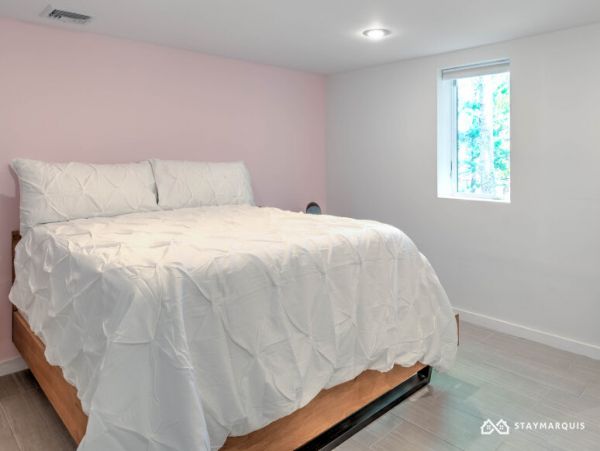 Hamptons Home 1020405