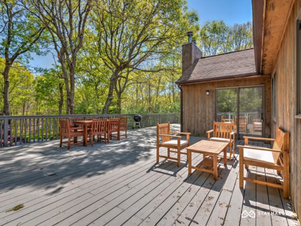 Hamptons Home 1020405