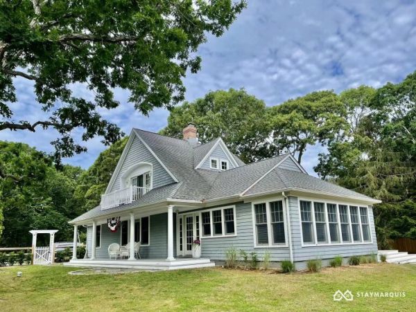 Hamptons Home 1020406