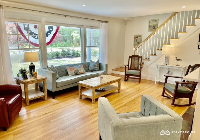 Hamptons Home 1020406