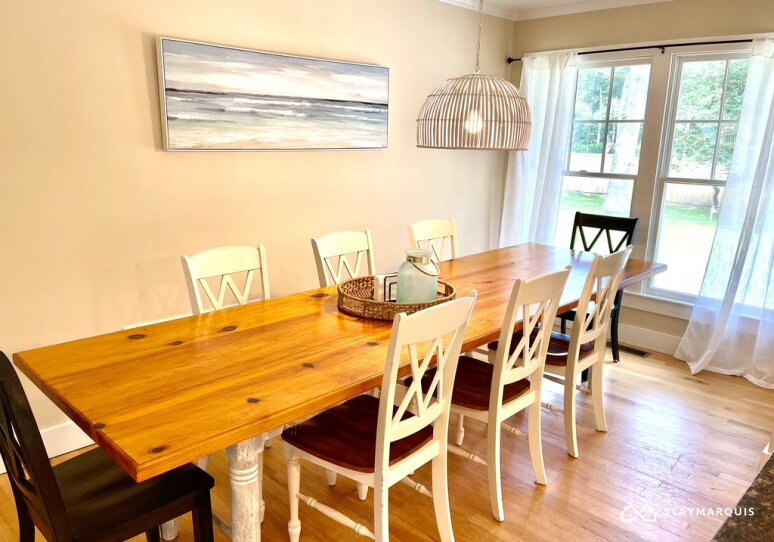 Hamptons Home 1020406