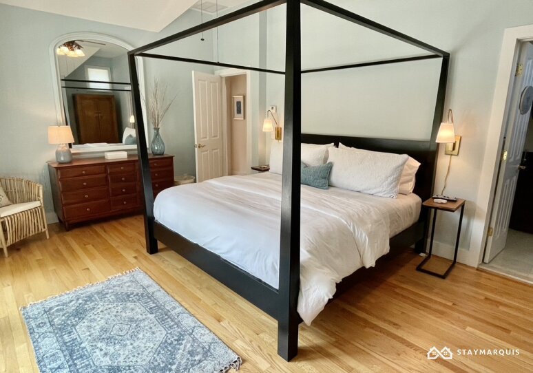 Hamptons Home 1020406
