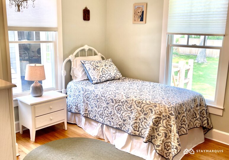 Hamptons Home 1020406