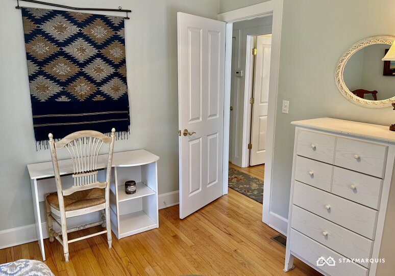 Hamptons Home 1020406