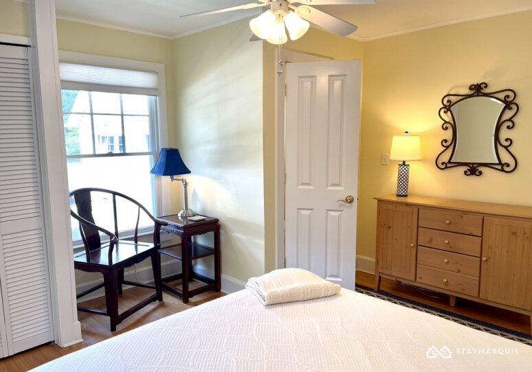 Hamptons Home 1020406