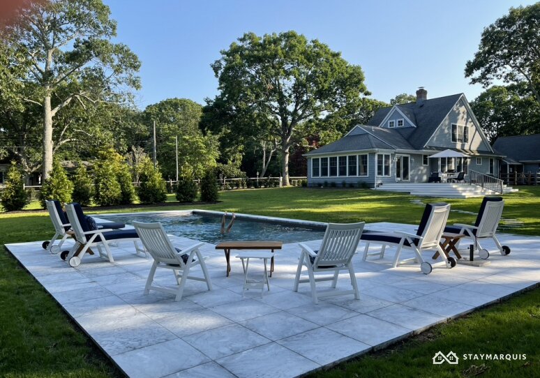 Hamptons Home 1020406