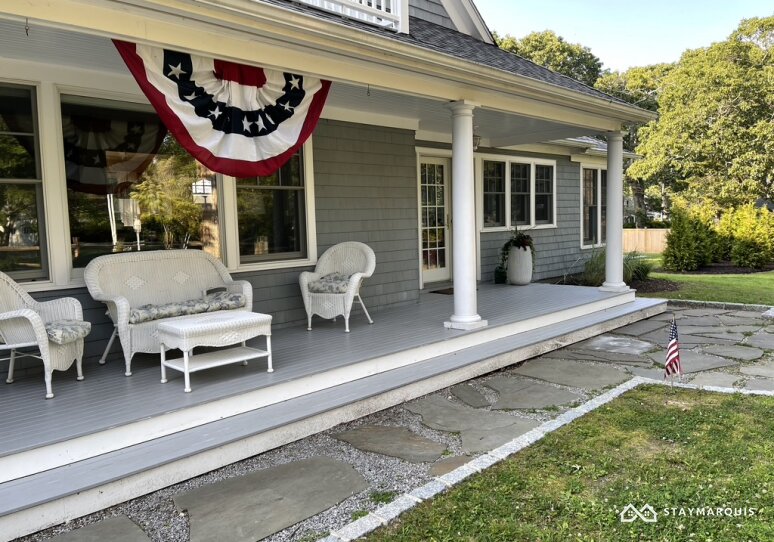 Hamptons Home 1020406