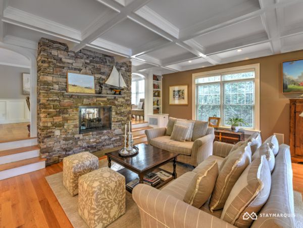 Hamptons Home 1020407