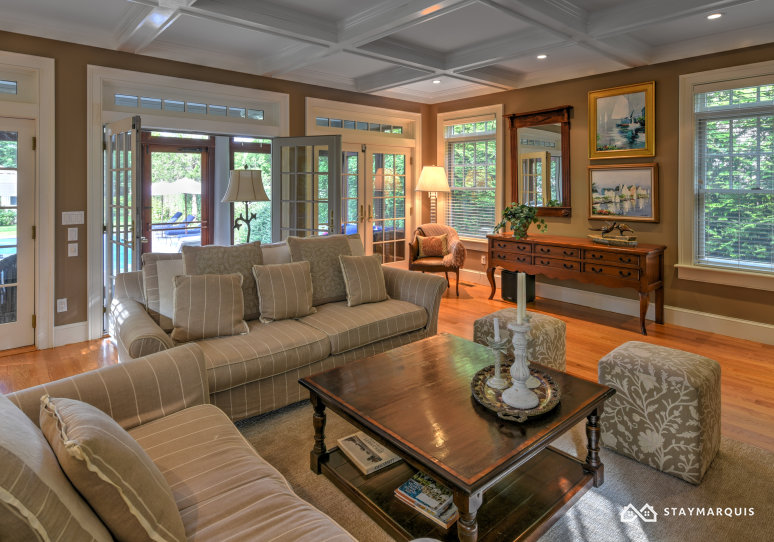 Hamptons Home 1020407