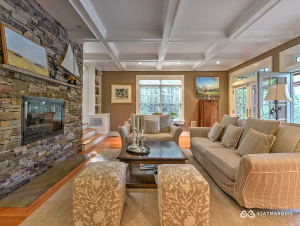 Hamptons Home 1020407