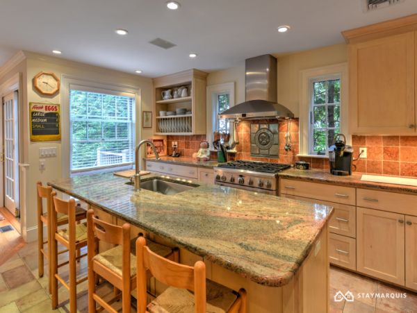Hamptons Home 1020407