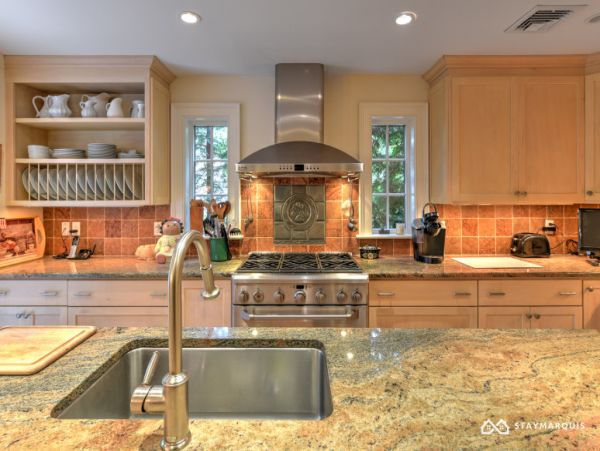 Hamptons Home 1020407
