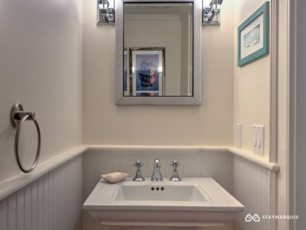 Hamptons Home 1020407