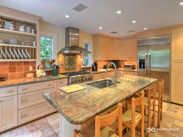Hamptons Home 1020407