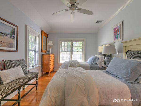 Hamptons Home 1020407