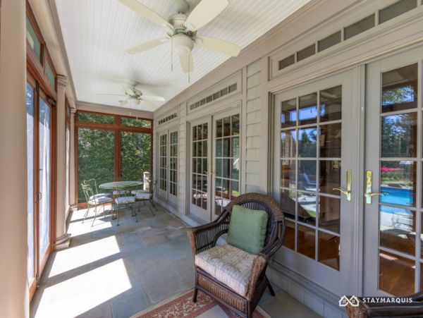 Hamptons Home 1020407