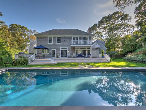 Hamptons Home 1020410
