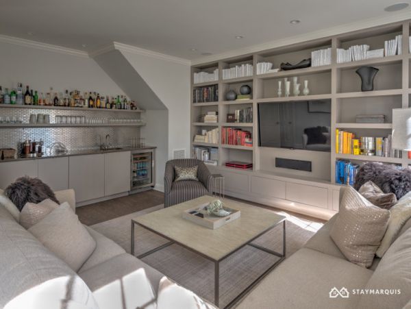 Hamptons Home 1020410