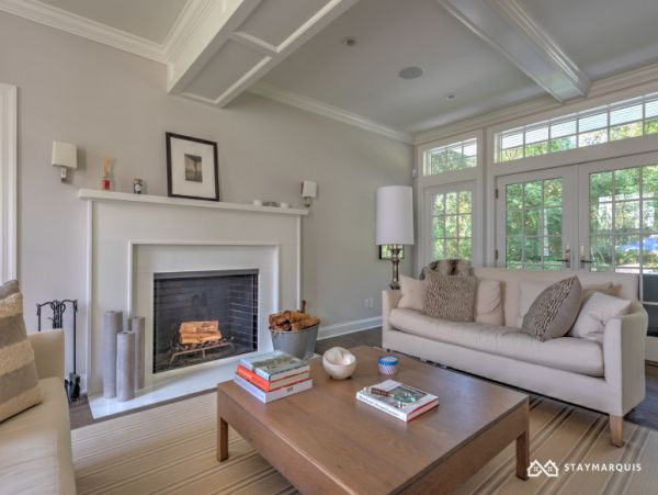 Hamptons Home 1020410