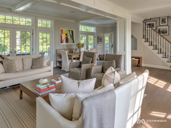 Hamptons Home 1020410