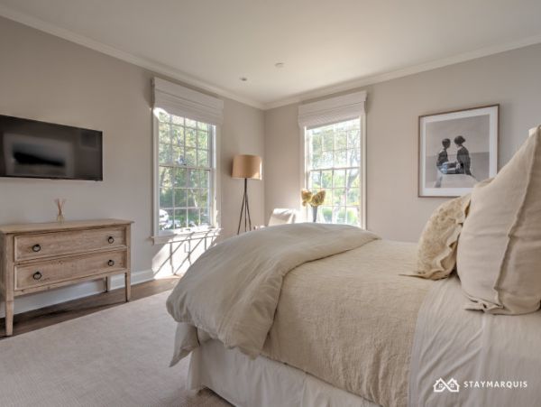 Hamptons Home 1020410
