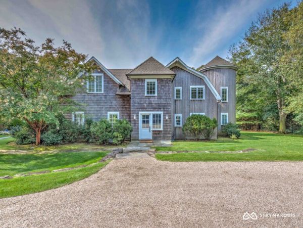 Hamptons Home 1020411