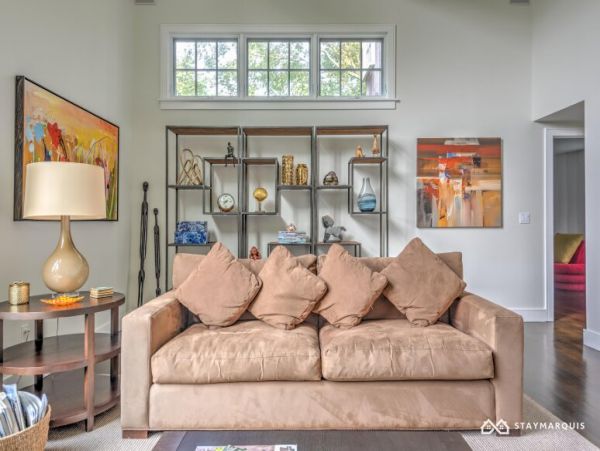 Hamptons Home 1020411