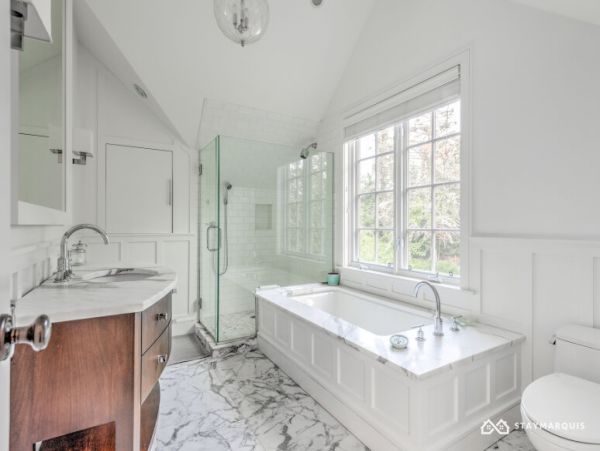 Hamptons Home 1020411