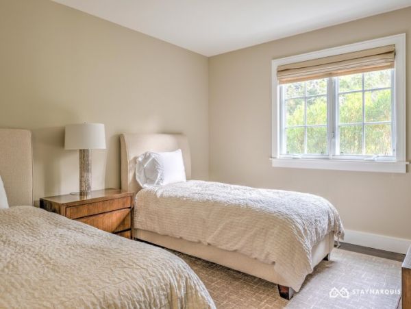 Hamptons Home 1020411