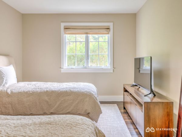 Hamptons Home 1020411