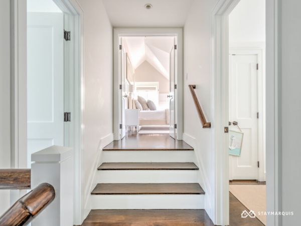 Hamptons Home 1020411