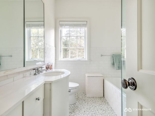 Hamptons Home 1020411