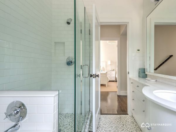 Hamptons Home 1020411