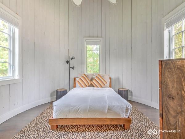 Hamptons Home 1020411