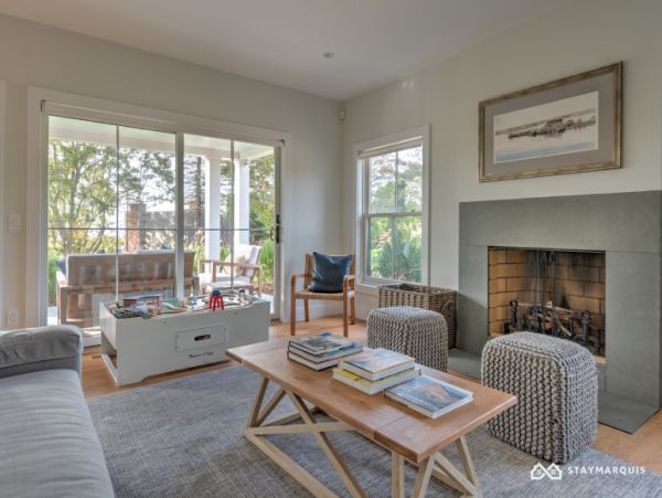 Hamptons Home 1020412