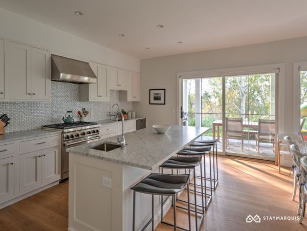 Hamptons Home 1020412
