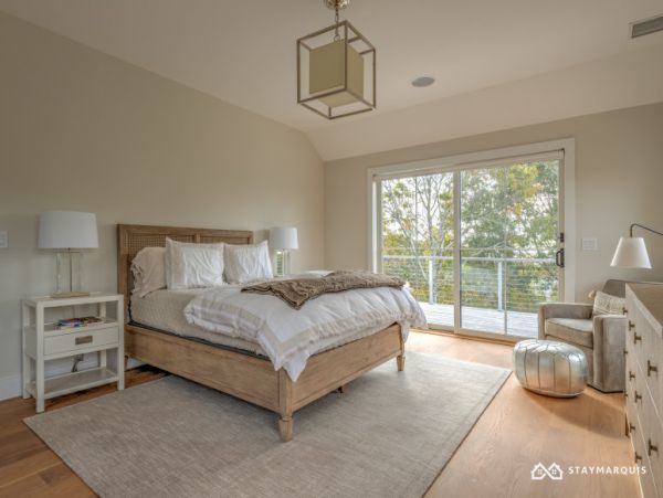 Hamptons Home 1020412