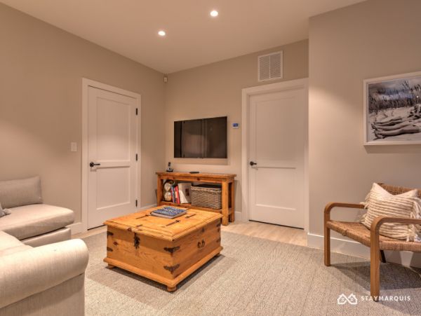 Hamptons Home 1020412