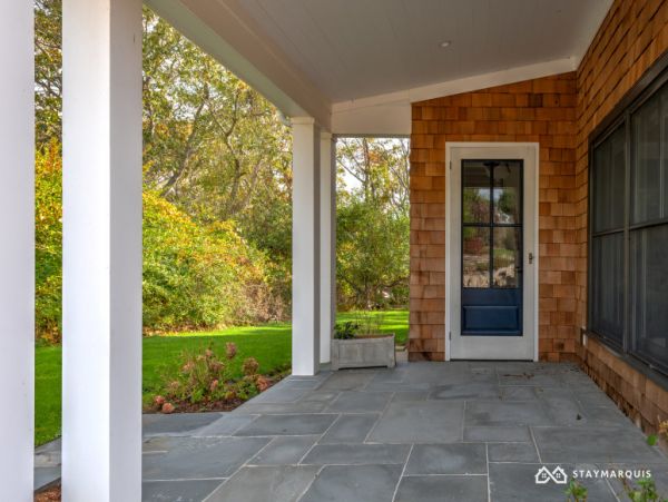 Hamptons Home 1020412