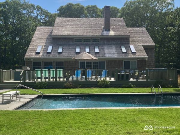 Hamptons Home 1020413