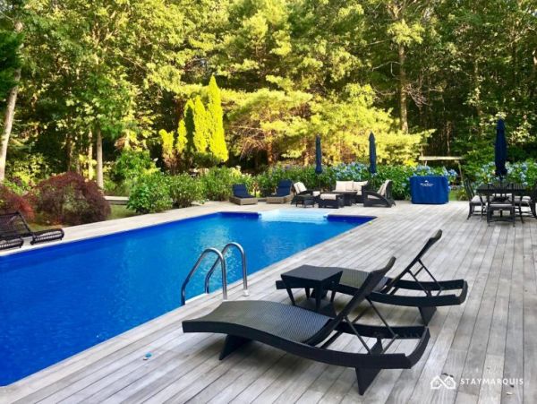 Hamptons Home 1020414