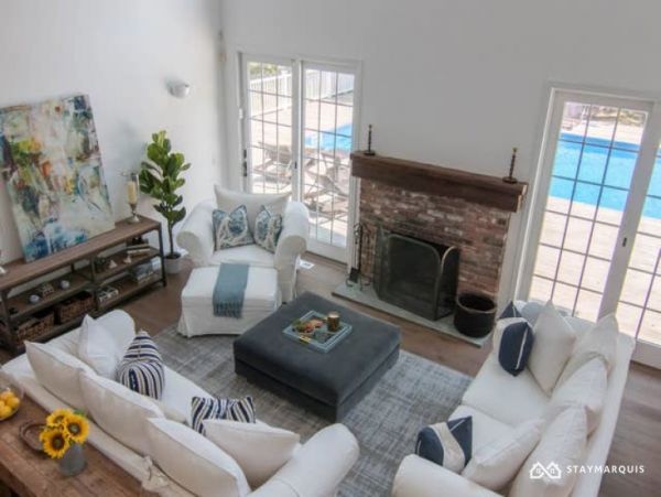 Hamptons Home 1020414