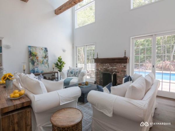 Hamptons Home 1020414