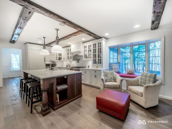 Hamptons Home 1020414