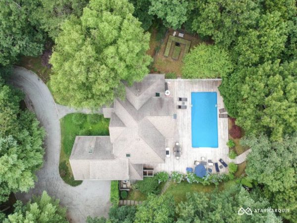 Hamptons Home 1020414