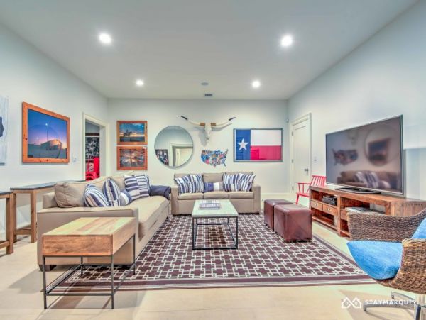 Hamptons Home 1020415