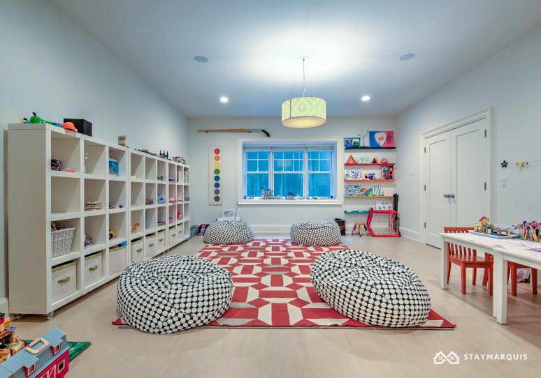 Hamptons Home 1020415