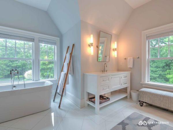 Hamptons Home 1020415