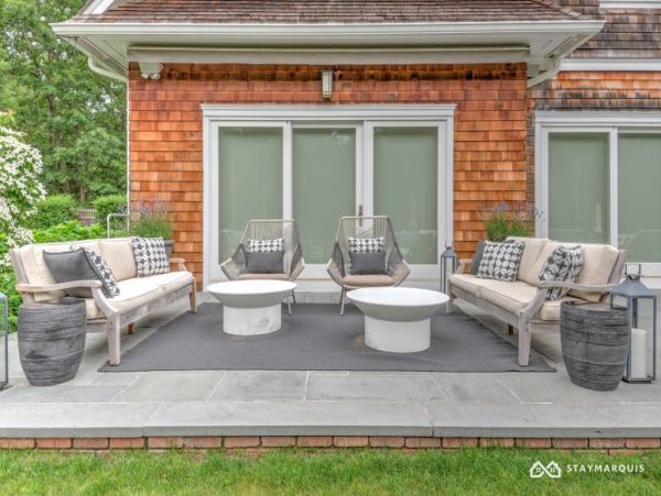 Hamptons Home 1020415