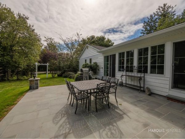 Hamptons Home 1020416